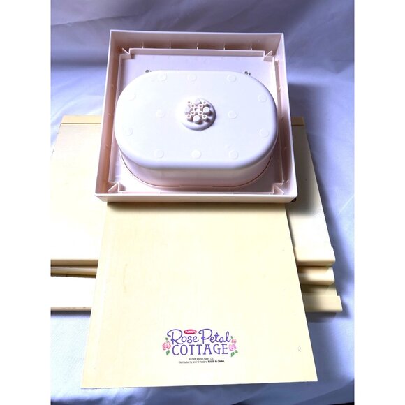 Playskool Rose Petal Cottage Yellow Toy Sink With Faux Faucet & Heart Accents - Picture 12 of 12